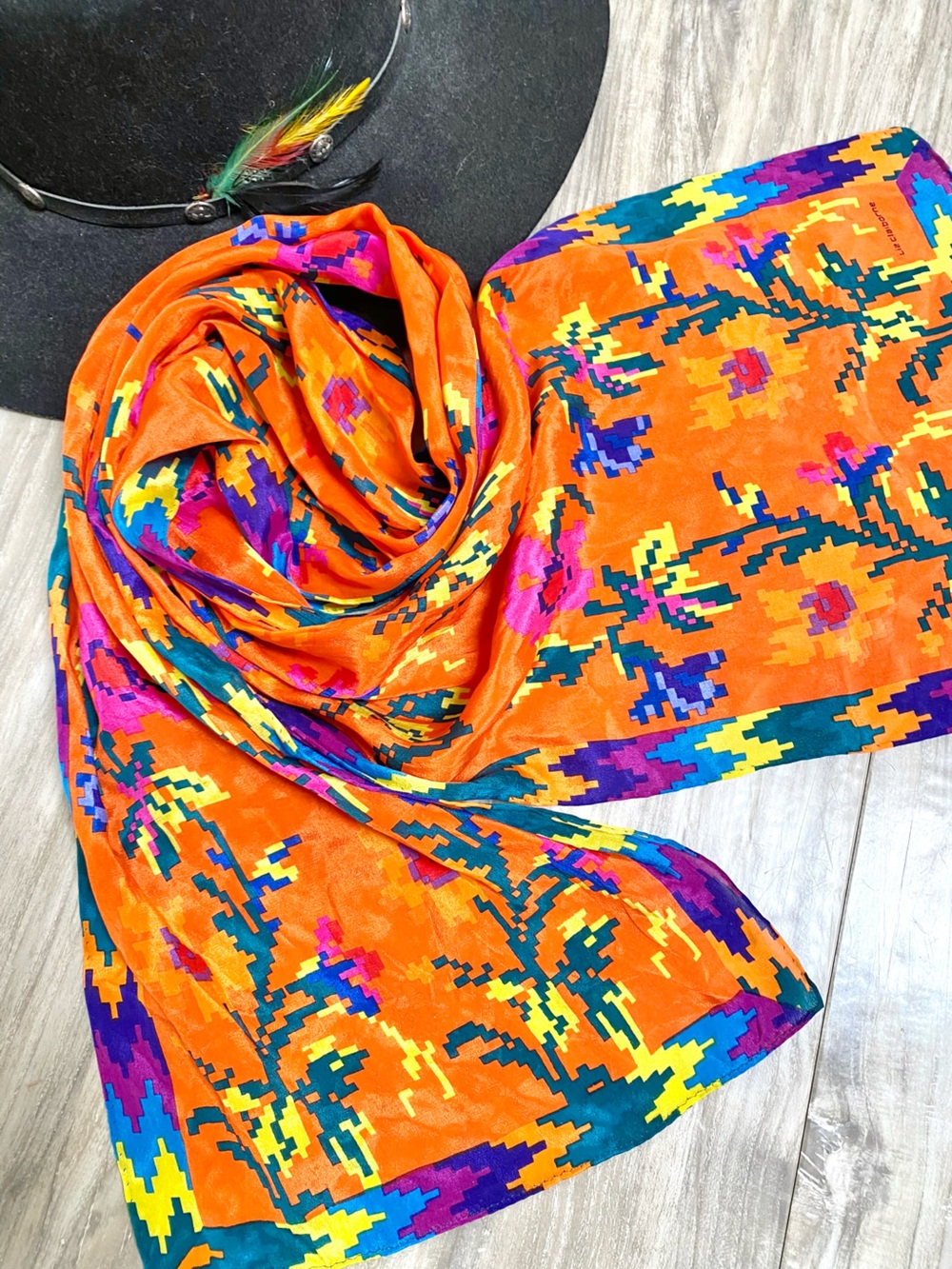 Liz Claiborne Silk vibrant vintage scarf/wrap w Gypsy hippy folk country vibe